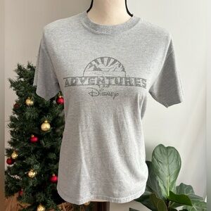 Disney adventures women’s gray short sleeve shirt size small